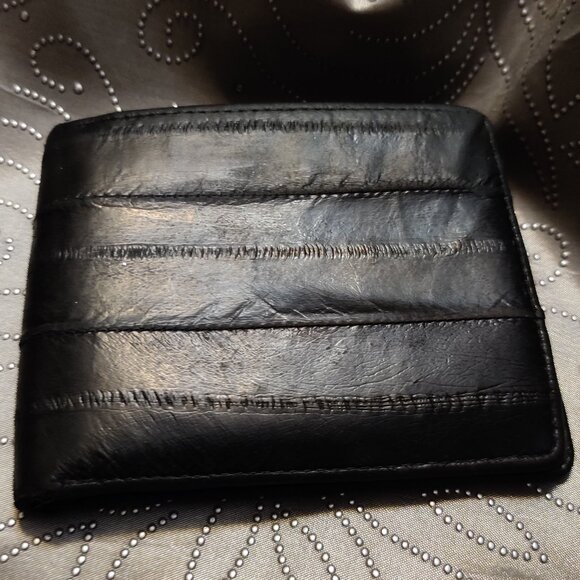 Genuine Eel Skin Black Pocket Bifold Wallet – Slim Design, 6 Card Slots - Picture 12 of 12